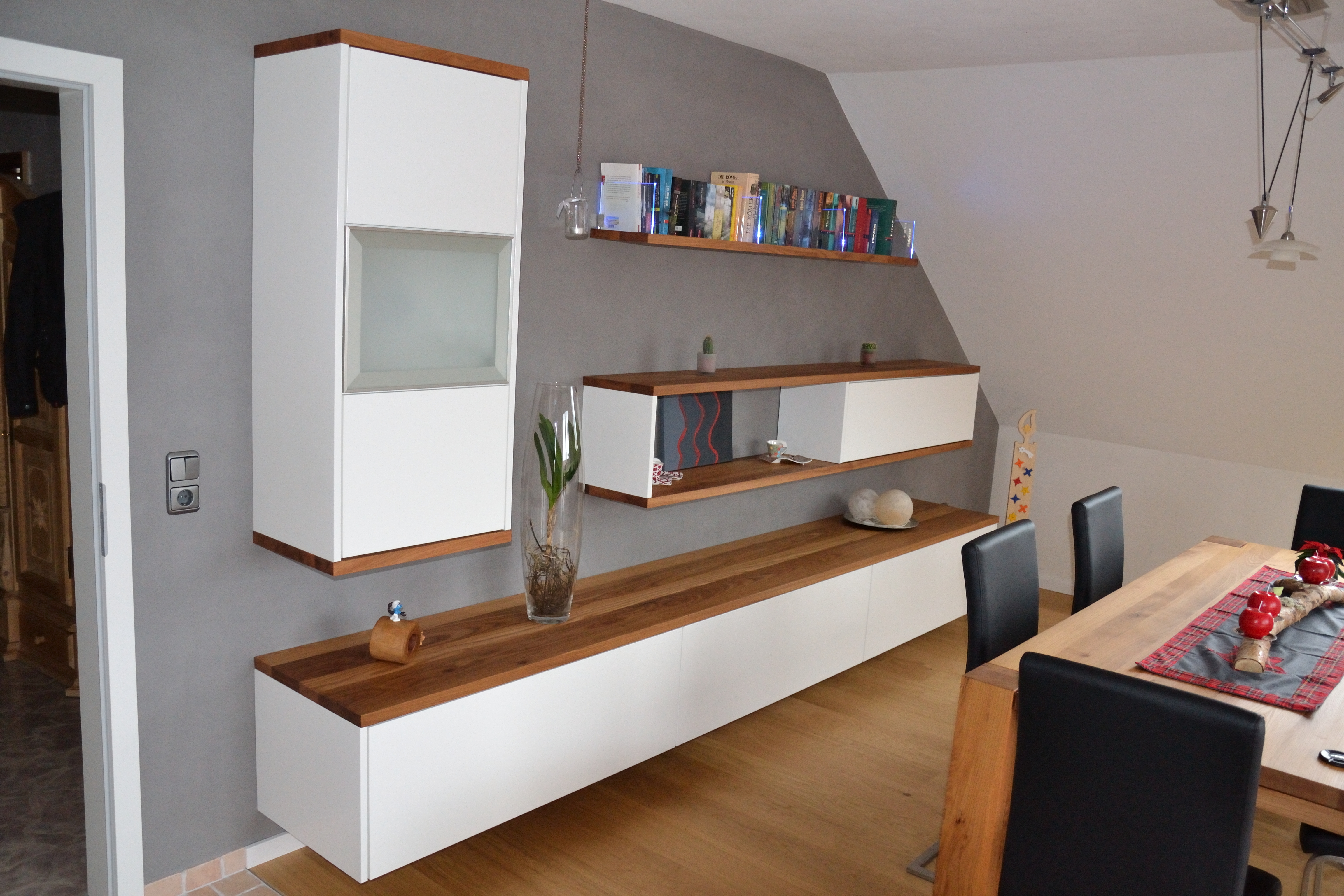 Wohnraumlösung nach Maß Schreinerei Reinhardt